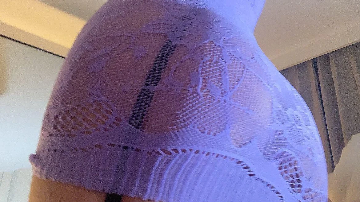 女刺客 – 紫色包臀裙 19P